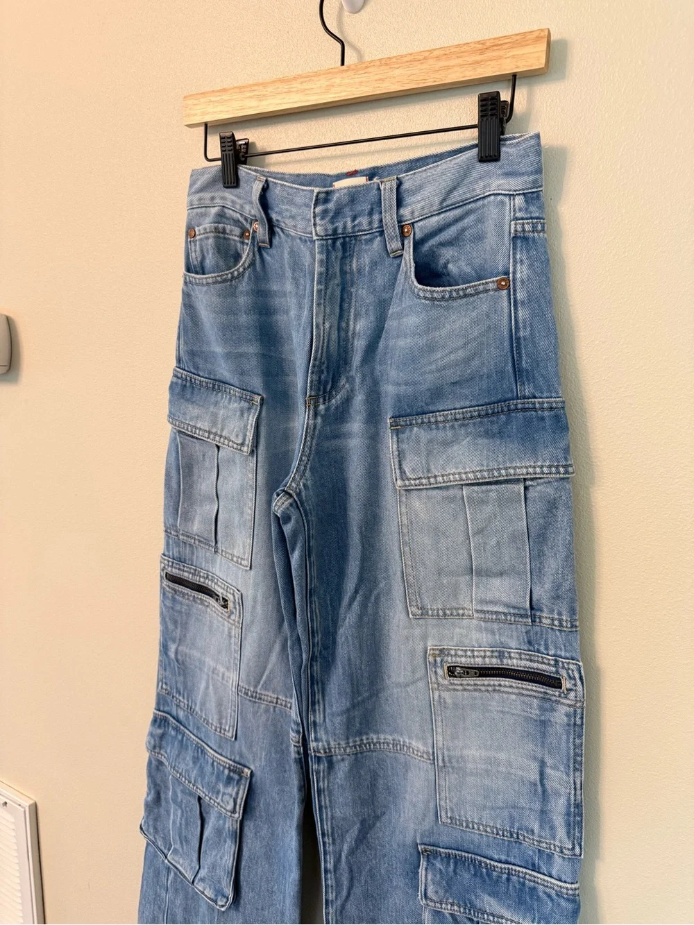 Alice + Olivia Cay Baggy Cargo Jeans Brea Blue Wide Leg Denim Size 28 - Picture 5 of 10